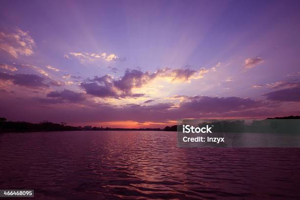 Tramonto Paesaggio - Fotografie stock e altre immagini di Cielo - Cielo, Luce solare, Viola - Colore