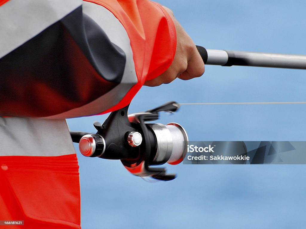 Pescatore sulla costa di Norvegia - Foto stock royalty-free di Giacca