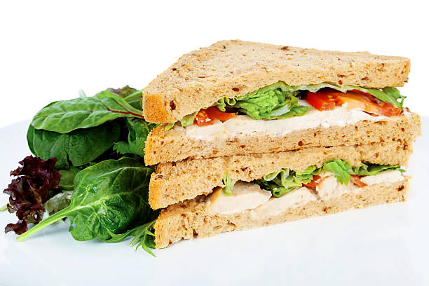 sándwich de ensalada de pollo - mayo mayonnaise salad plate fotografías e imágenes de stock