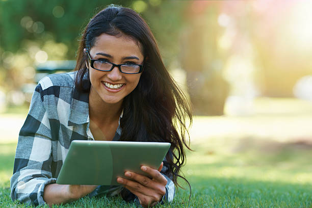 istock Online in the park 466510891