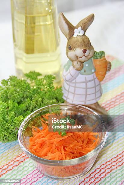 フレッシュキャロットのサラダと Rabbit - すりおろしのストックフォトや画像を多数ご用意 - すりおろし, カイウサギ, カラー画像
