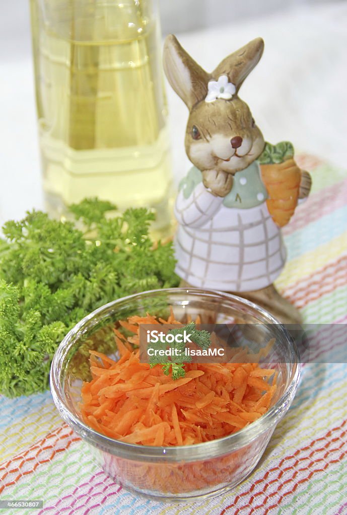 신선한 손금 샐러드, 토끼 - 로열티 프리 0명 스톡 사진