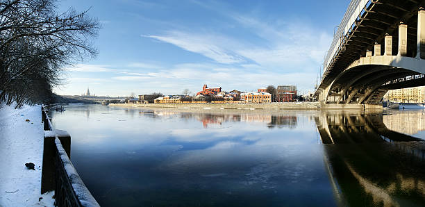 istock Moscow River, Andreyevsky Bridge and promenade 466546481