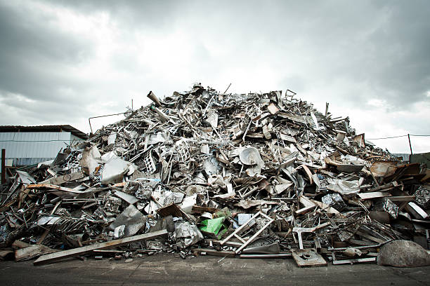 włosie złomu aluminium - scrap metal part of metal recycling zdjęcia i obrazy z banku zdjęć