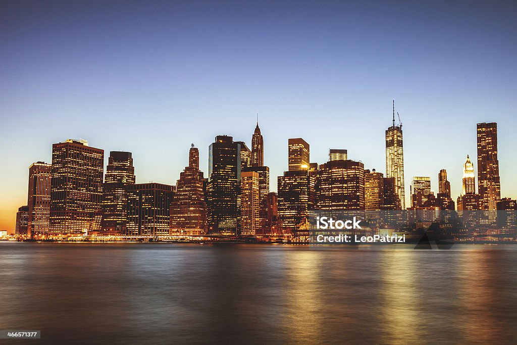 Vista noturna de Manhattan - Foto de stock de Arquitetura royalty-free
