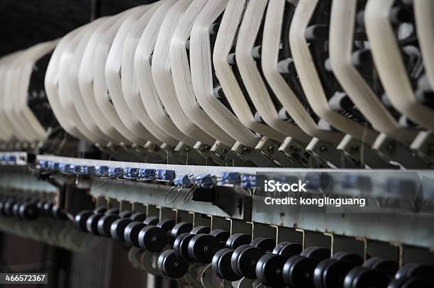 Textil Industrie Alten Seide Reeling Machine Stockfoto und mehr Bilder von Alt - Alt, Ausrüstung und Geräte, Autokorrekturfilter