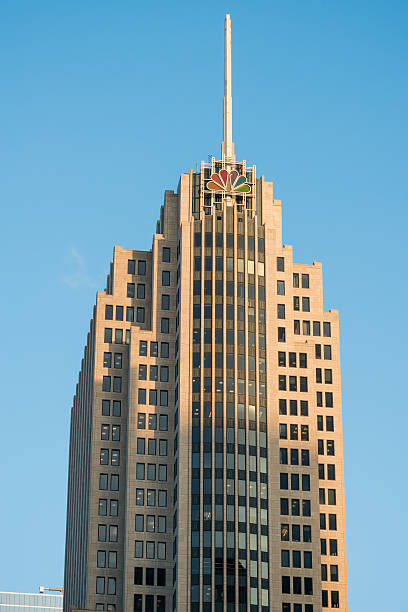 nbc edifício - nbc chicago vertical built structure imagens e fotografias de stock