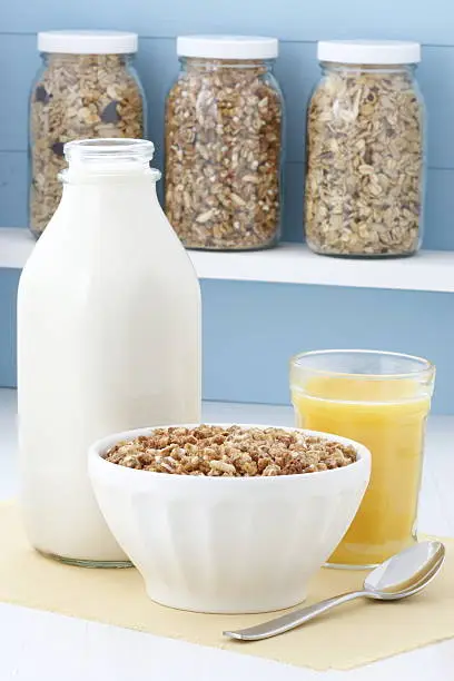 Delicious and healthy crunchy oats cereal, popular around the world, and often eaten in combination with yogurt or milk.