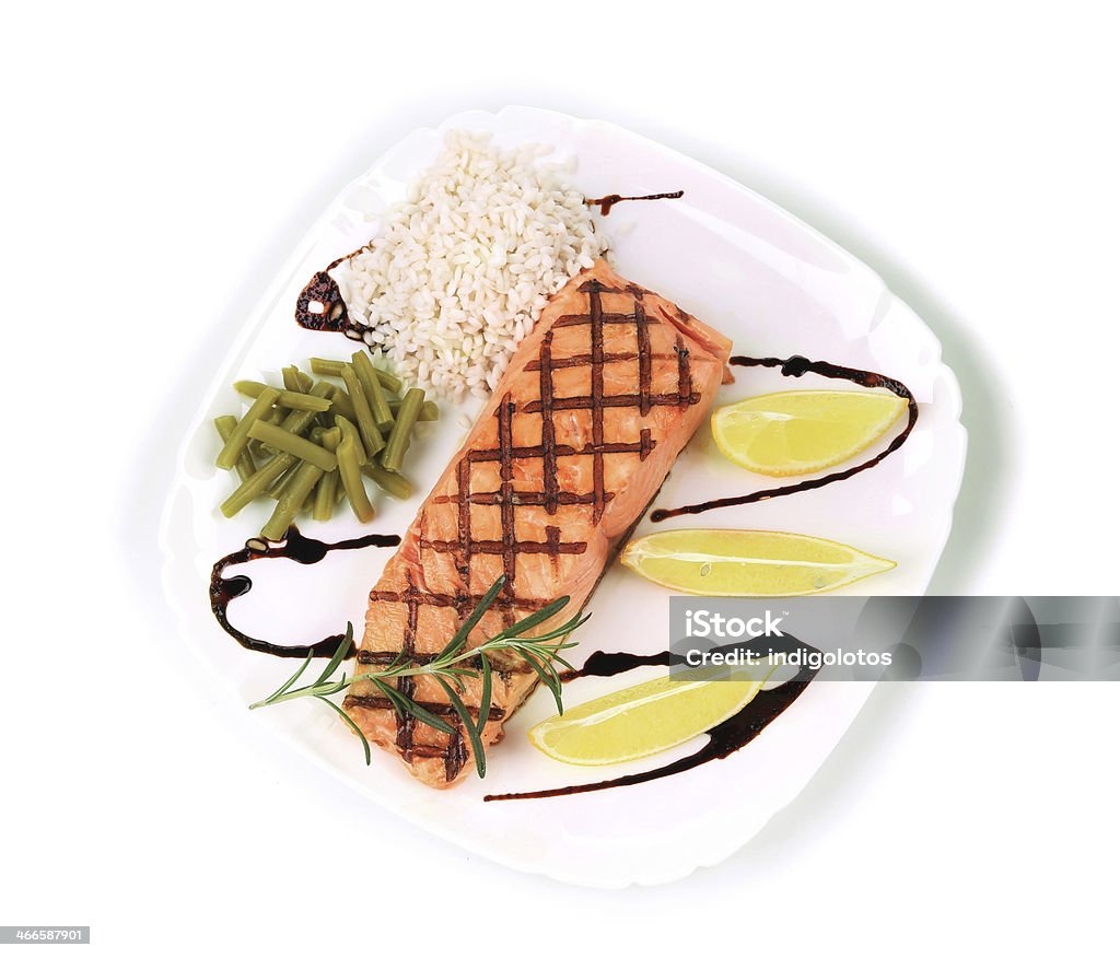 Filetto di salmone con Risotto. - Foto stock royalty-free di Alimentazione sana