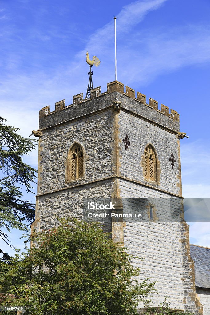 英国国教会の塔 - イギリスのロイヤリティフリーストックフォト