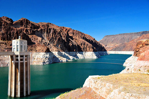 istock Hoover Dam, Lake Mead - Arizona / Nevada state border 466600451