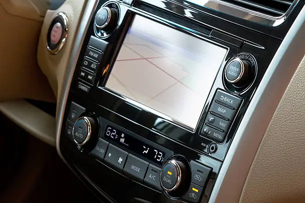 Car navigation multimedia system