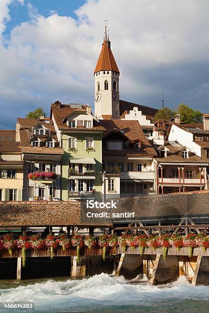 Photo libre de droit de Obere Schleuse Et Stadtkirche banque d'images et plus d'images libres de droit de Pont couvert - Pont couvert, Suisse, Canton de Berne