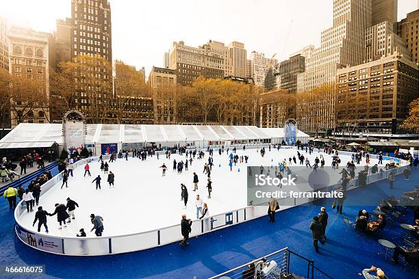 Foto de Ice Skate Em Nova York e mais fotos de stock de Parque Bryant - Parque Bryant, Vista de Cima, Gelo