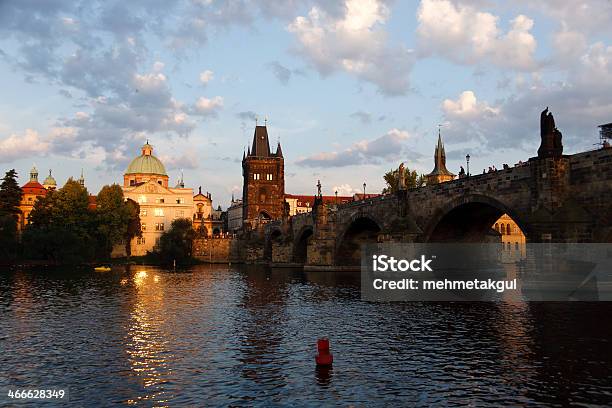 Photo libre de droit de Prague banque d'images et plus d'images libres de droit de Architecture - Architecture, Capitales internationales, Coucher de soleil