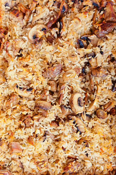 vegeterian запеканка - casserole rice single object close up стоковые фото и изображения