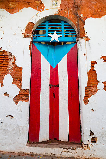 puerto rico drzwi - front door residential district colonial style construction zdjęcia i obrazy z banku zdjęć