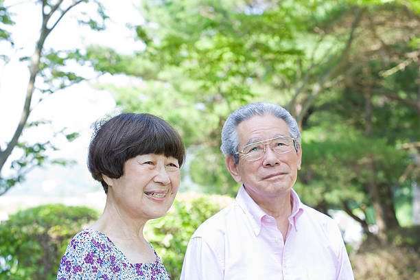 istock The old couple who smiles 466744113