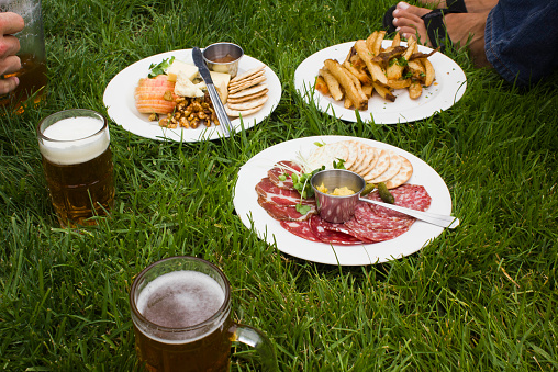 Brunch un the grass in San Francisco, with beer, salami and potatoes