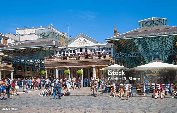 Covent Garden Market London Stock Photo - Download Image Now - 2015, Active Seniors, Adulation