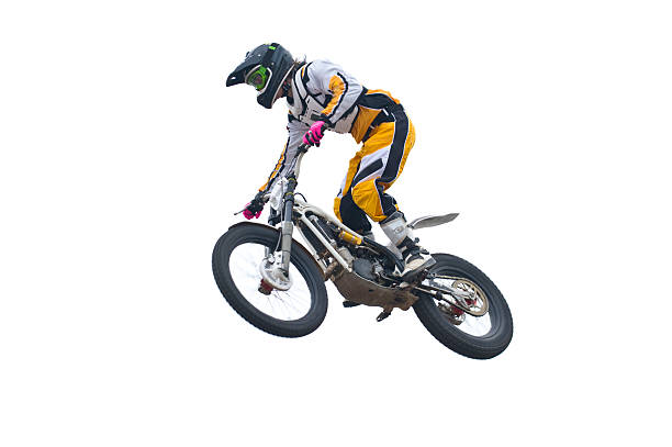 freestyle stunt moto isolato su bianco. - scrambling foto e immagini stock