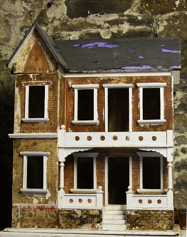 old doll's house