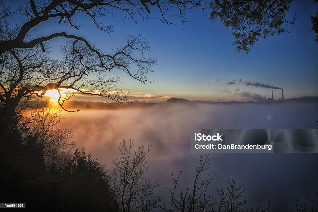 Brouillard de la Vallée de la rivière - Photo de Agriculture libre de droits