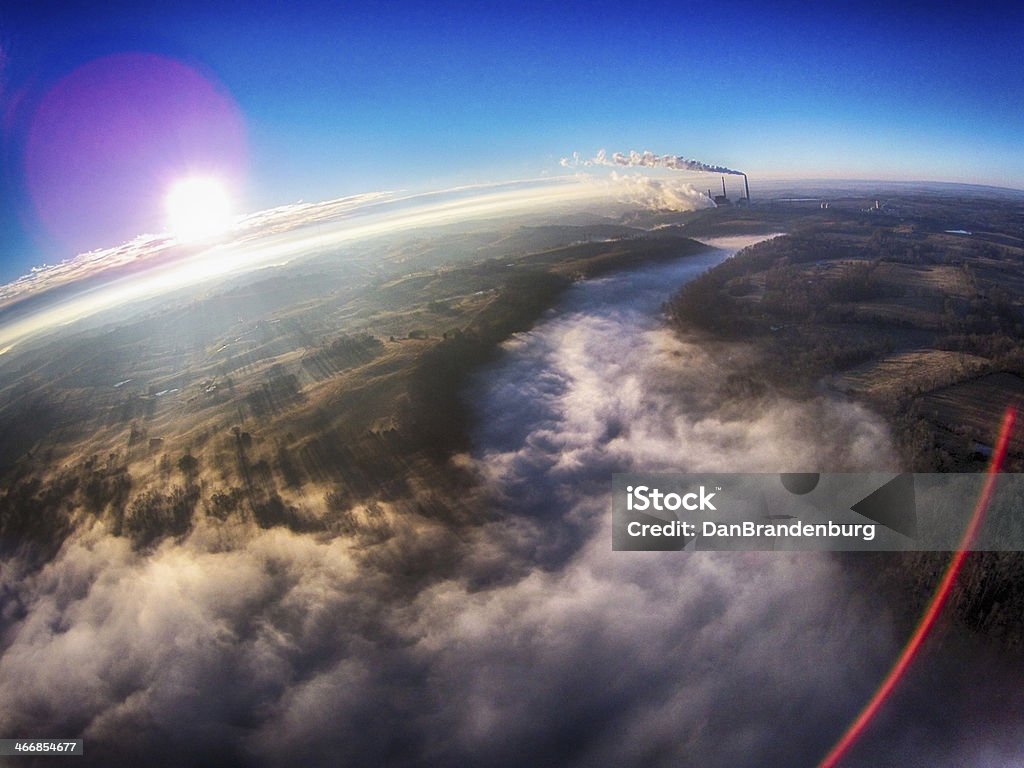 Nebel überdachte River Valley - Lizenzfrei Agrarbetrieb Stock-Foto