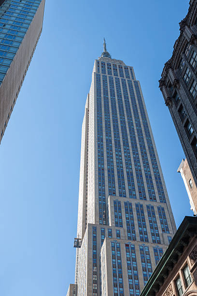 edifici di new york, all'empire state building, new york - new york state new york city vanishing point national landmark foto e immagini stock