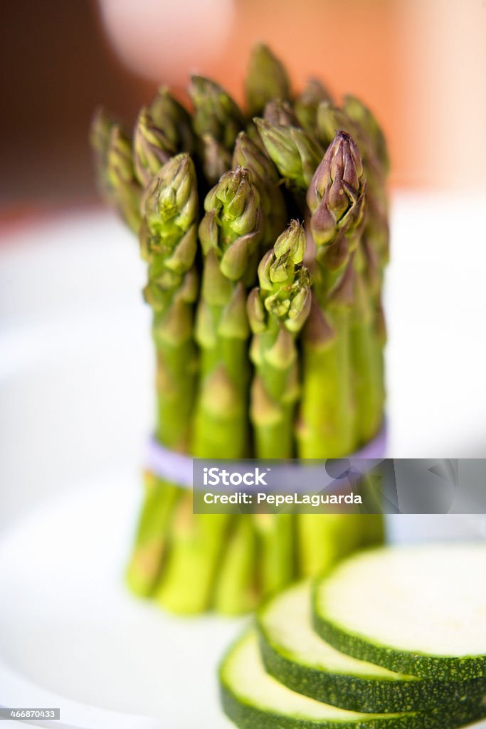 Fresca espárragos - Foto de stock de Alimento libre de derechos