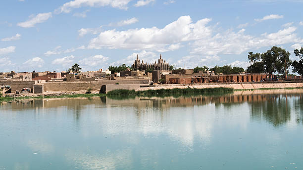 djenné - niger river imagens e fotografias de stock