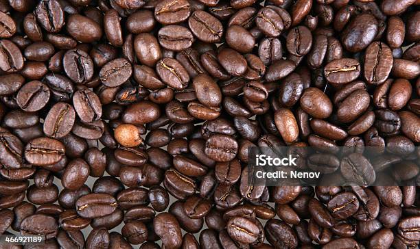 Кофе В Зернах — стоковые фотографии и другие картинки Ароматический - Ароматический, Без людей, Боб