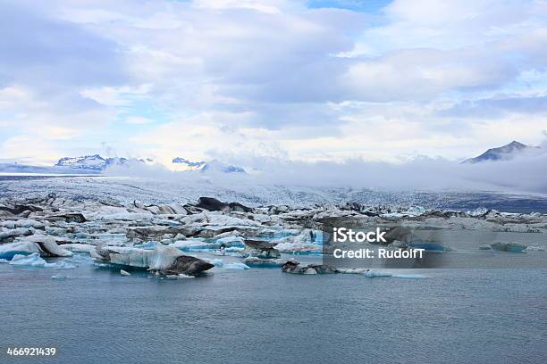 Photo libre de droit de Le Lac De Jokulsarlon banque d'images et plus d'images libres de droit de Aigue-marine - Aigue-marine, Arctique, Banquise de mer