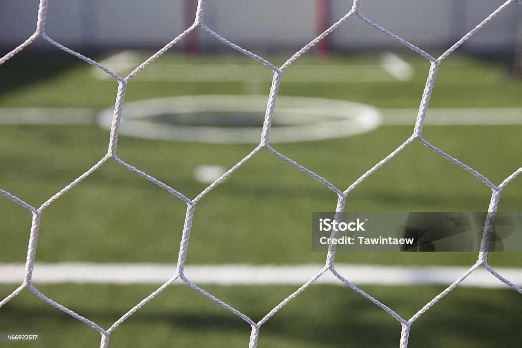 Белый Футбольный сеть, зеленая трава, futsal цели - Стоковые фото Абстрактный роялти-фри