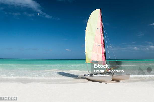 Playa Foto de stock y más banco de imágenes de Agua - Agua, Aire libre, Caribe