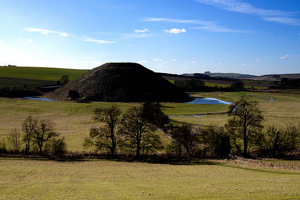 istock Silbury Hill near Avebury, Wiltshire 466945556