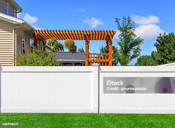 White Vinyl Fence Stock Photo - Download Image Now - Fence, Plastic, White Color