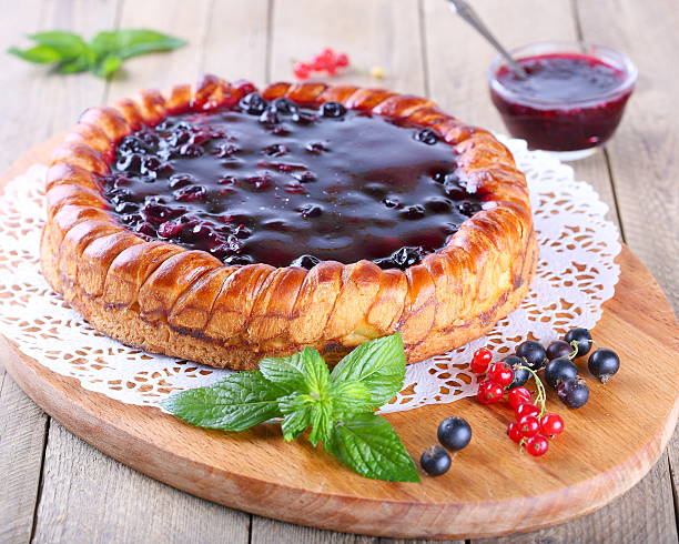 Flan con Marmellata di ribes rosso e nero - foto stock