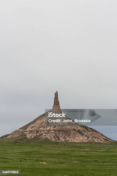 Chimney Rock - Fotografie stock e altre immagini di Chimney Rock - Chimney Rock, Nebraska, Ambientazione esterna