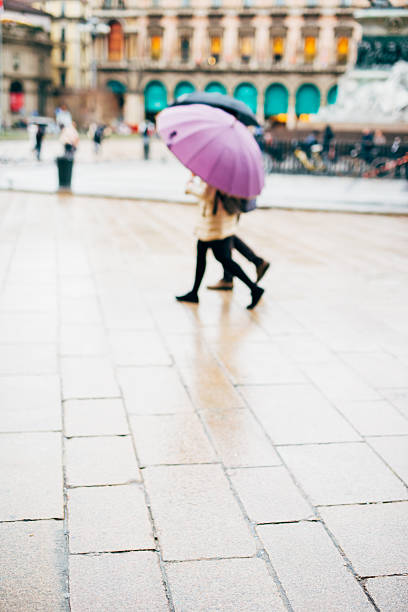 istock blurred city and people urban scene 466976654