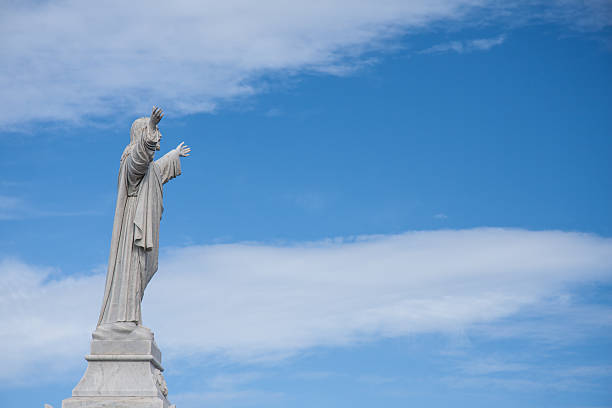 istock Beautiful Sculpture at Cemetery 466981515