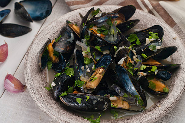 istock Moules Marinieres - Mussels cooked with white wine sauce 467003668