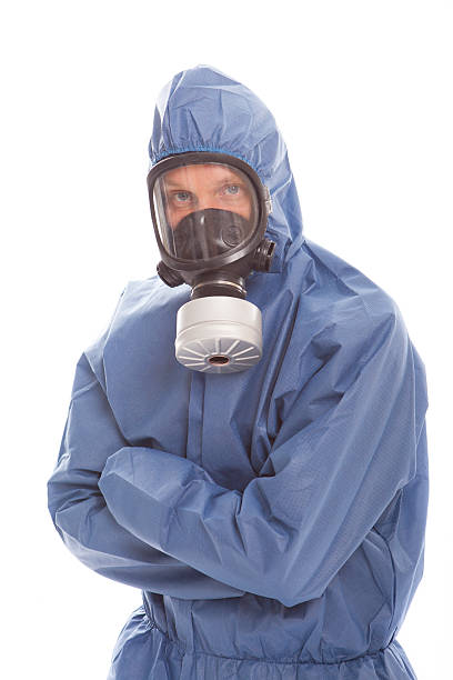 roupa de segurança para trabalhador manual - radiation protection suit toxic waste protective suit cleaning - fotografias e filmes do acervo