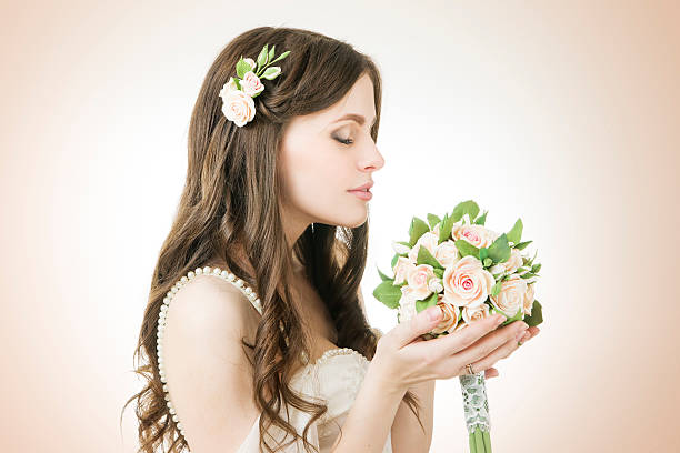 istock Beautiful bride with wedding bouquet 467004173