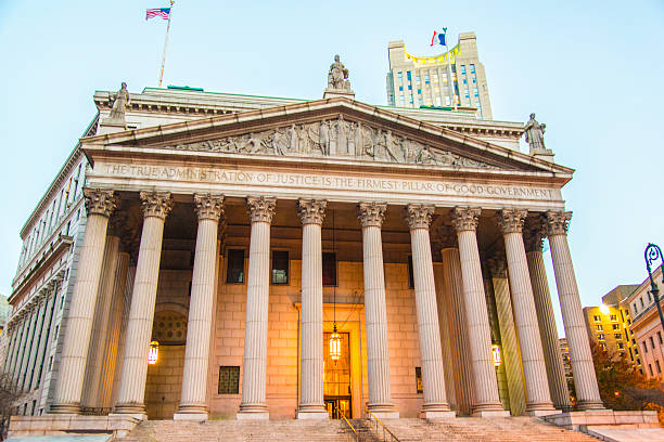 верховный суд, здание суда, права, правовая система, нью-йорк, сша - new york city government стоковые фото и изображения
