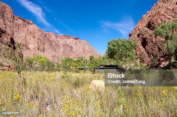 Vista De Cerca De Phantom Ranch En Gran Cañón Foto de stock y más banco de imágenes de Aire libre - Aire libre, Arizona, Cañón - Tipo de Valle