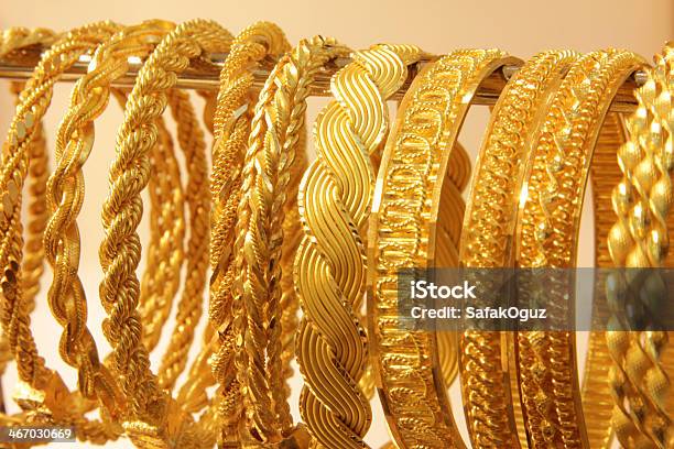 Goldene Armbänder Stockfoto und mehr Bilder von Accessoires - Accessoires, Arabeske, Armband