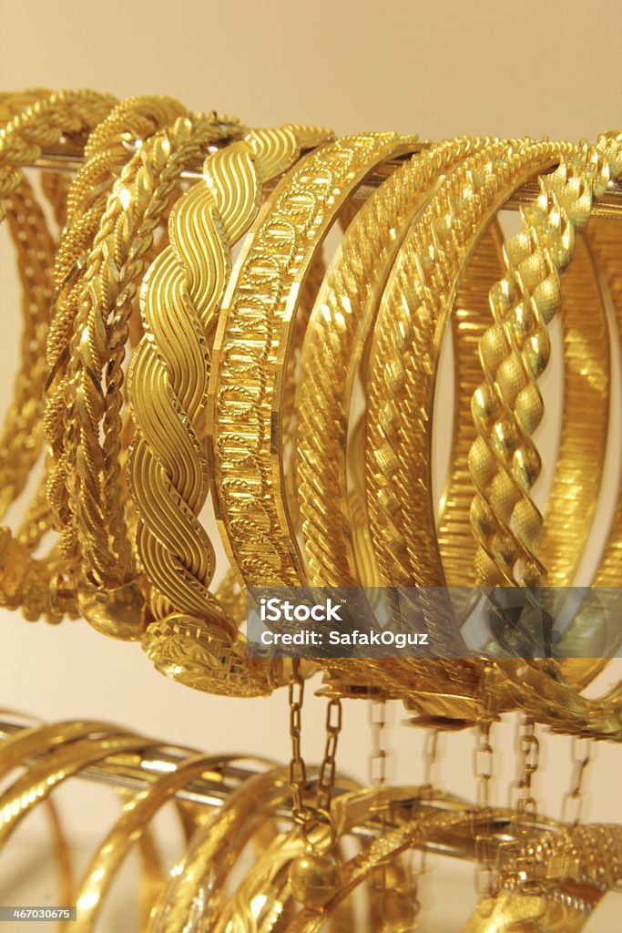 Pulseiras de ouro - Foto de stock de Joalheria royalty-free