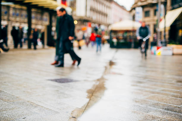 istock blurred city and people urban scene 467032468