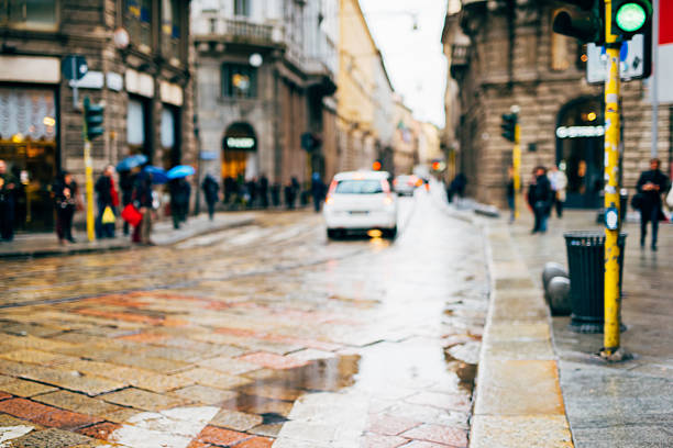 istock blurred city and people urban scene 467032480